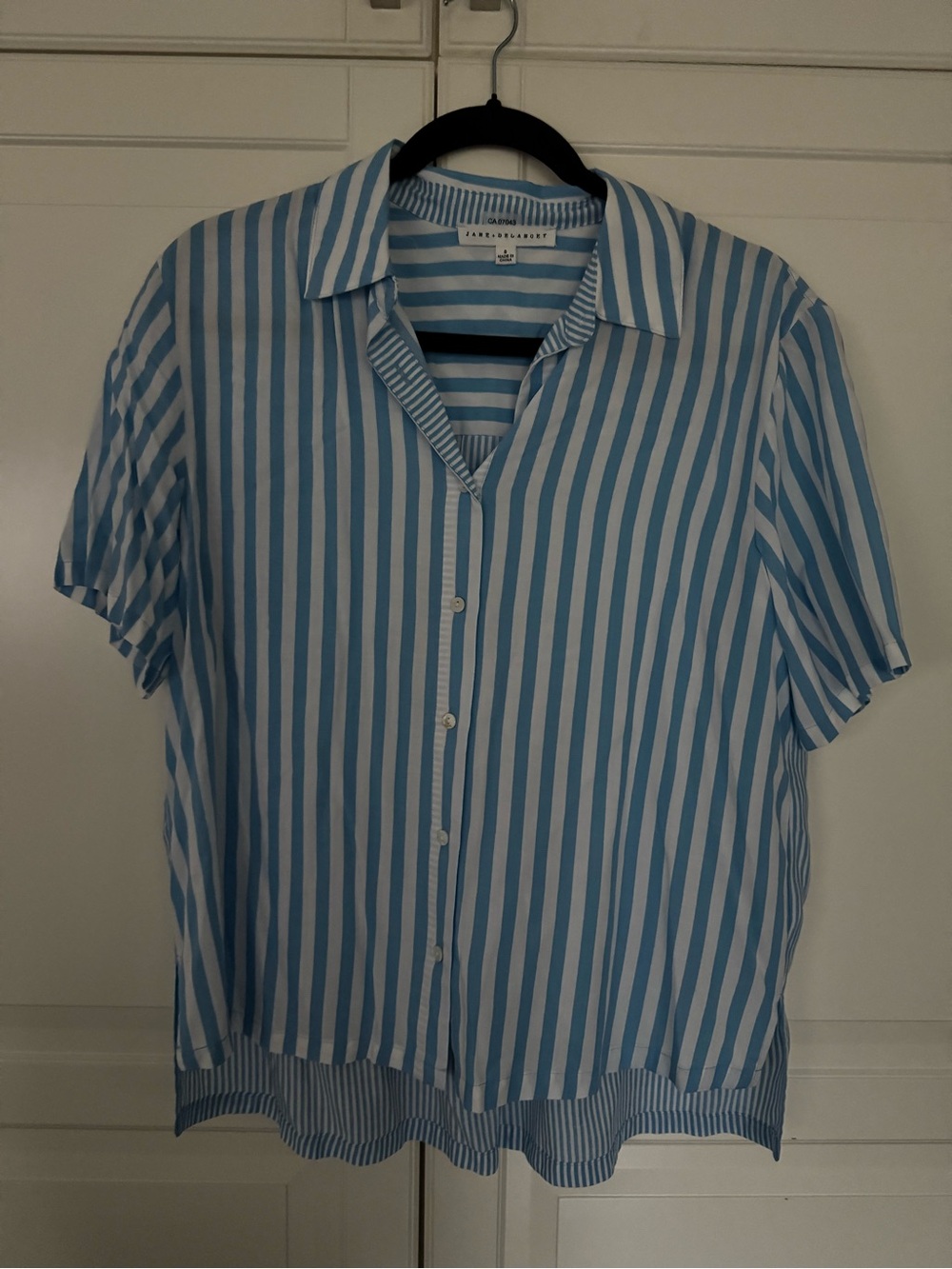 Jane and Delancey stripe top in small